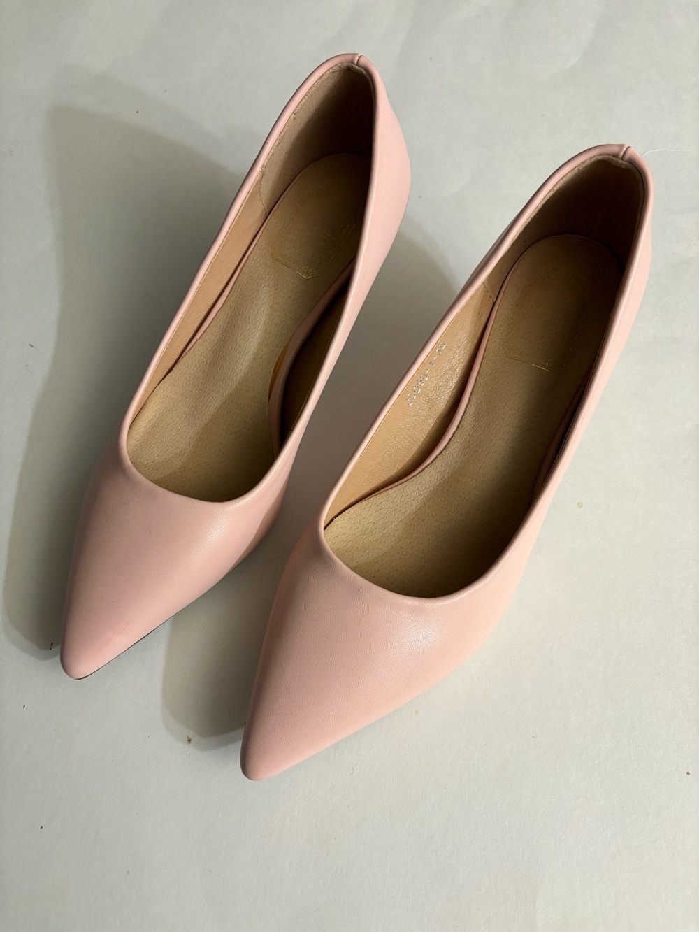 Classic Pointed Toe Pink Women’s 2” Heels Size EU 39 US 8-8.5 NWOT